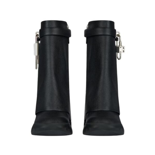 GIVENCHY SHARK LOCK BIKER ANKLE BOOTS IN GRAINED LEATHER - Image 5