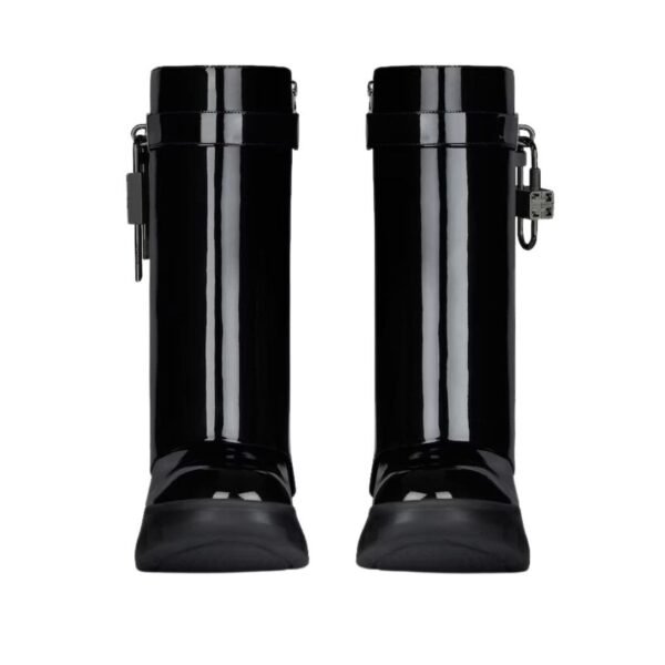 GIVENCHY SHARK LOCK BIKER ANKLE BOOTS IN PATENT LEATHER - Image 4