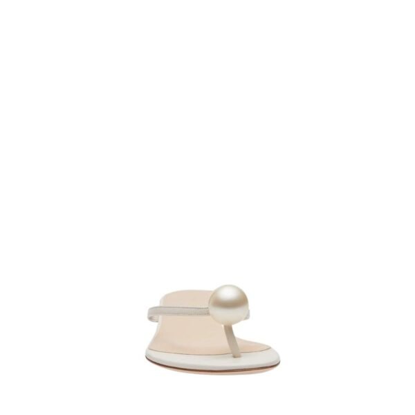 MAGDA BUTRYM FLAT THONG PEARL SANDALS IN CREAM LEATHER - Image 2