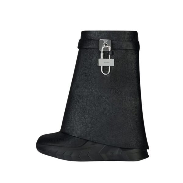 GIVENCHY SHARK LOCK BIKER ANKLE BOOTS IN GRAINED LEATHER - Image 2