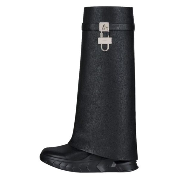 GIVENCHY SHARK LOCK BIKER ANKLE BOOTS IN GRAINED LEATHER - Image 2