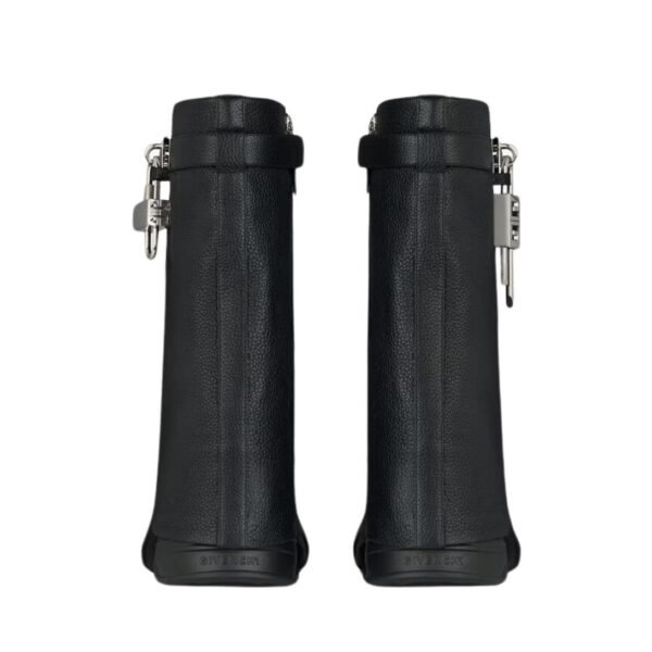 GIVENCHY SHARK LOCK BIKER ANKLE BOOTS IN GRAINED LEATHER - Image 6